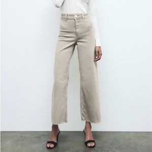 Zara ZW THE HIGH RISE MARINE STRAIGHT JEANS IN STONE